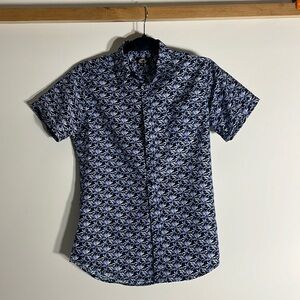 Boys Large Shirt Sleeve Button Down.